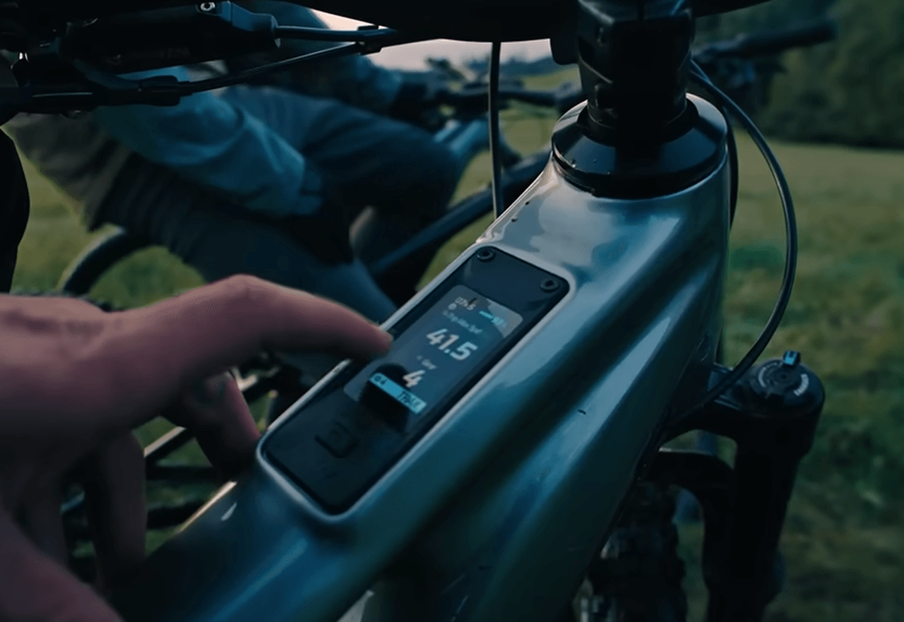 Aventon handlebar dashboard, in place on the bike